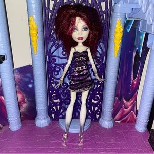 Monster High Maul Monsteristas Spectra Vondergeist doll